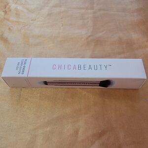 NIB Chica Beauty Dual-Ended Complexion Brush